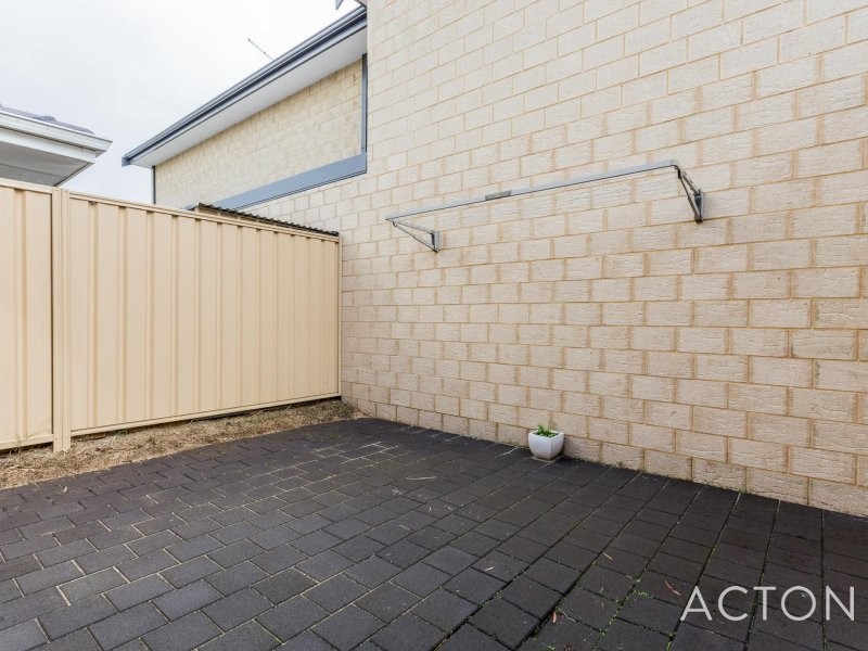 1A Blunt Place, Spearwood WA 6163