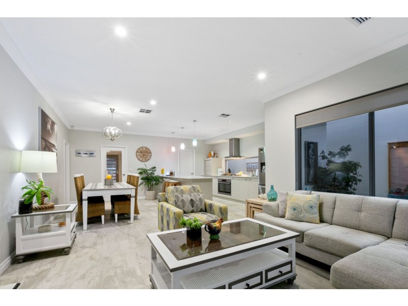 40 Wanstead Street, North Coogee WA 6163