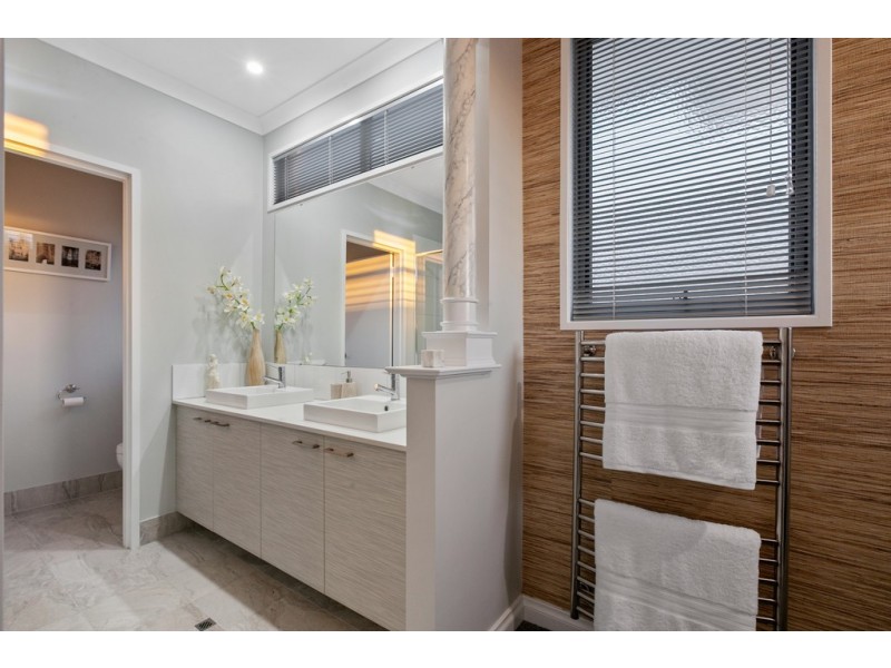 40 Wanstead Street, North Coogee WA 6163