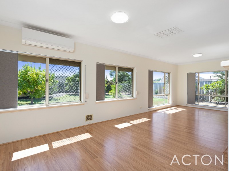 13 Ploughshare Place, South Lake WA 6164