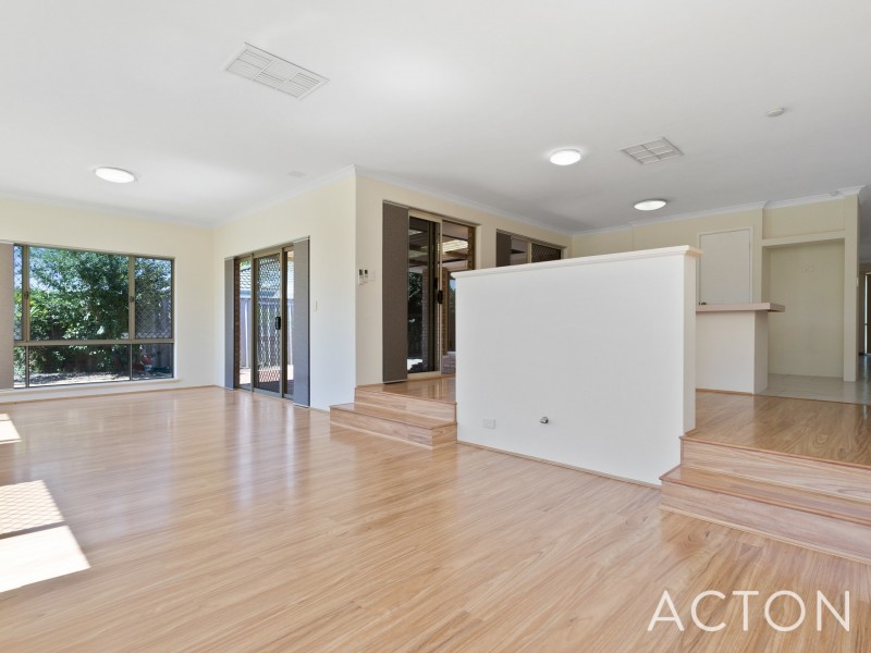 13 Ploughshare Place, South Lake WA 6164