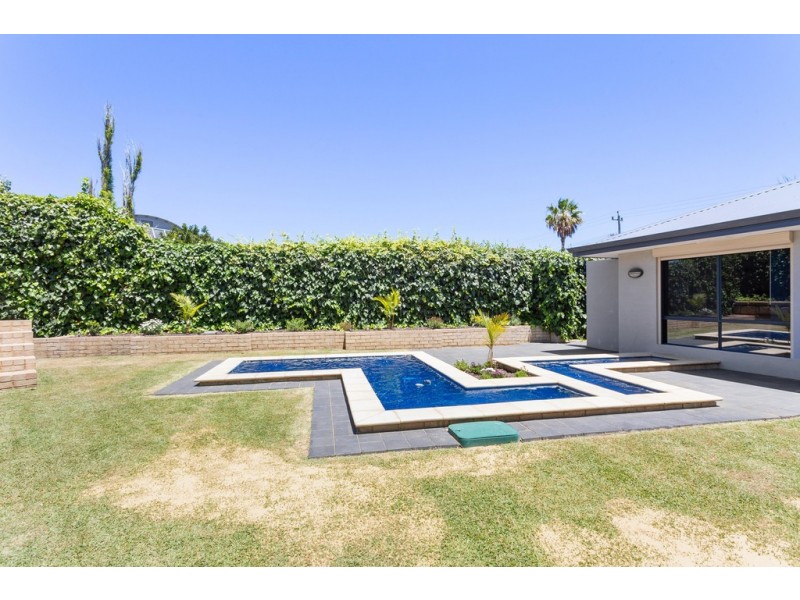 39 Angus Avenue, Spearwood WA 6163