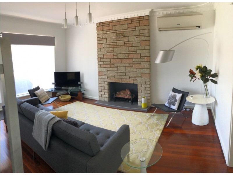 8 Shallow Street, Spearwood WA 6163