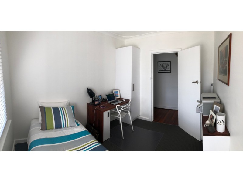 8 Shallow Street, Spearwood WA 6163