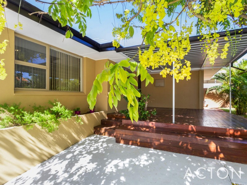 21 Davenport Road, Booragoon WA 6154