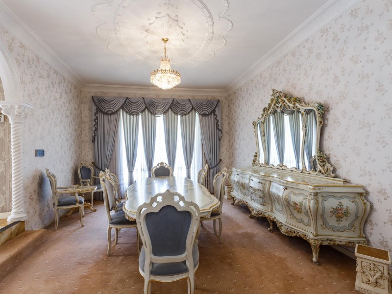 4 Huxley Place, Spearwood WA 6163