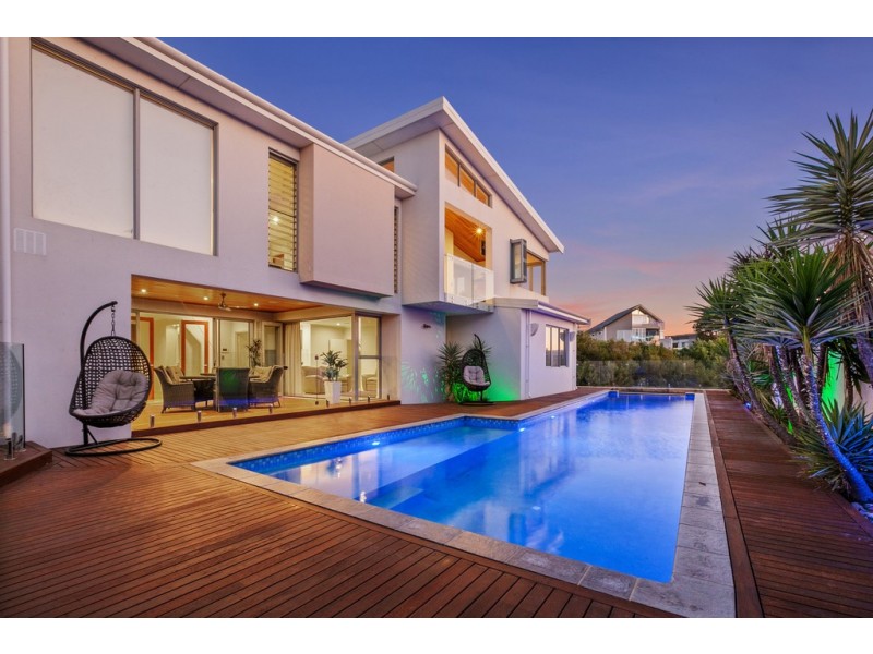 44 Arabella Loop, North Coogee WA 6163