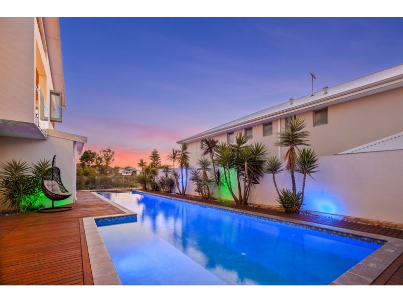 44 Arabella Loop, North Coogee WA 6163