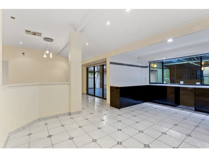 4 Strelitz View, Beeliar WA 6164