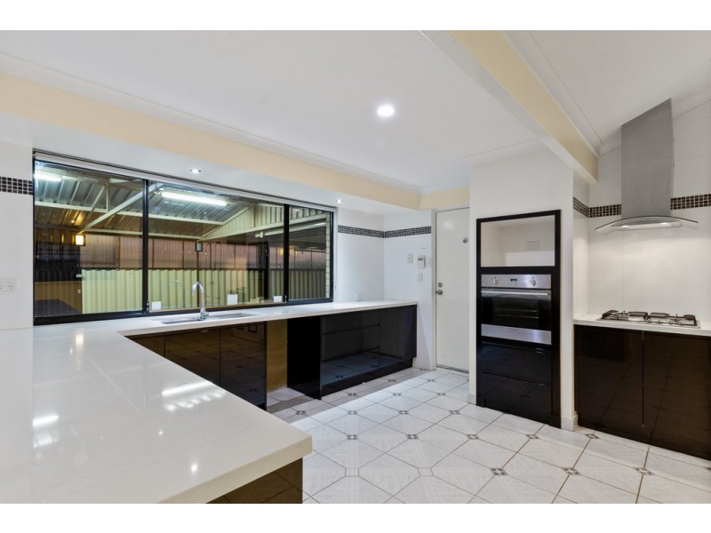 4 Strelitz View, Beeliar WA 6164