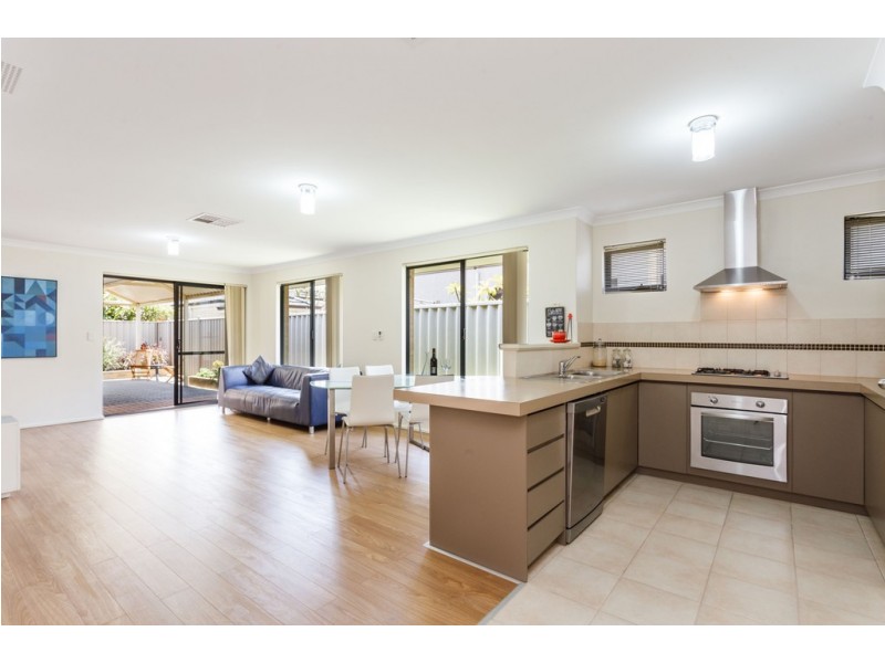 3/28 Zlinya Circle, Spearwood WA 6163