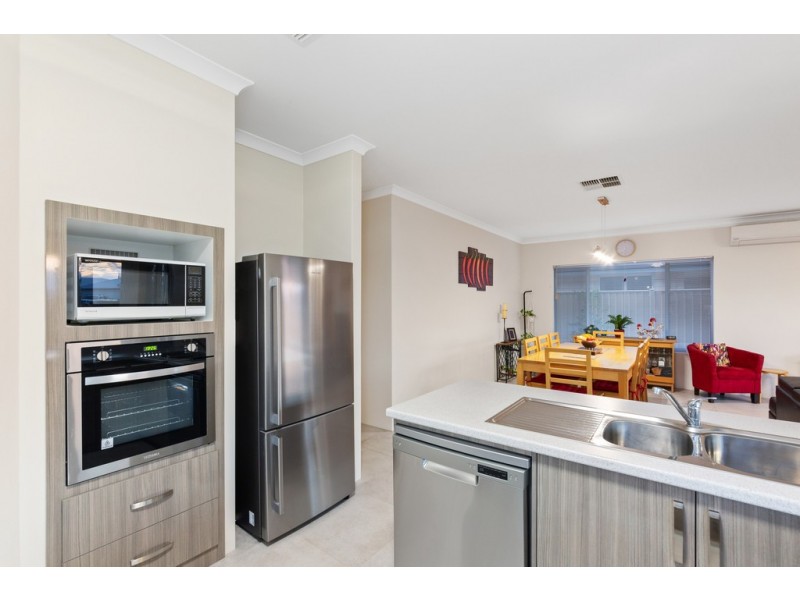 19 Binomial Way, Piara Waters WA 6112