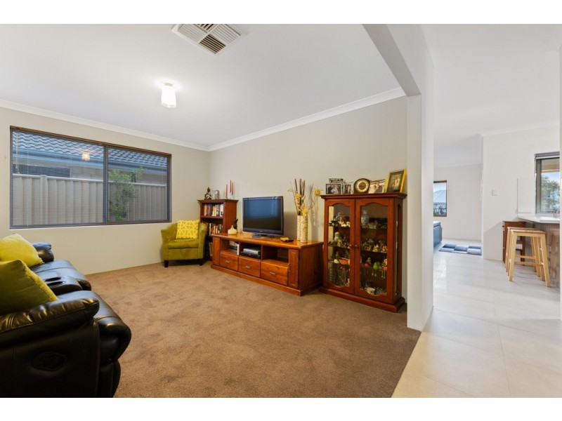 19 Binomial Way, Piara Waters WA 6112