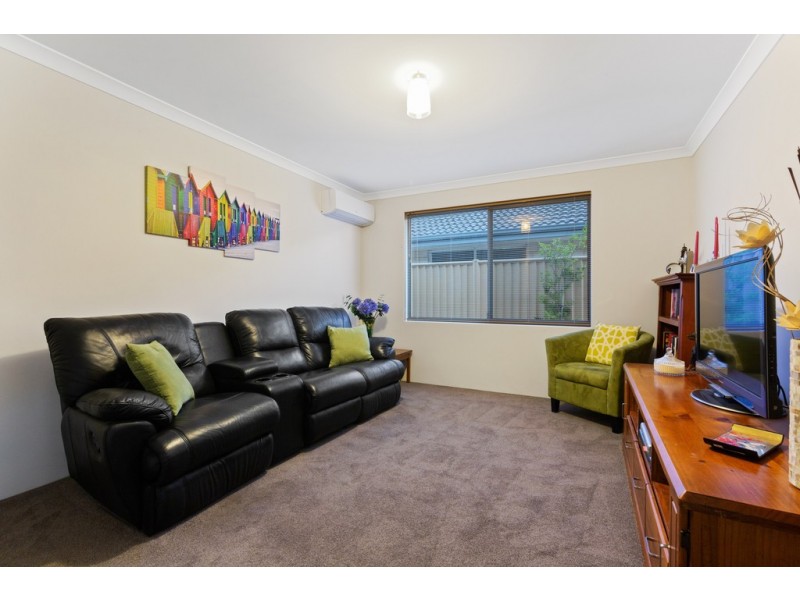 19 Binomial Way, Piara Waters WA 6112