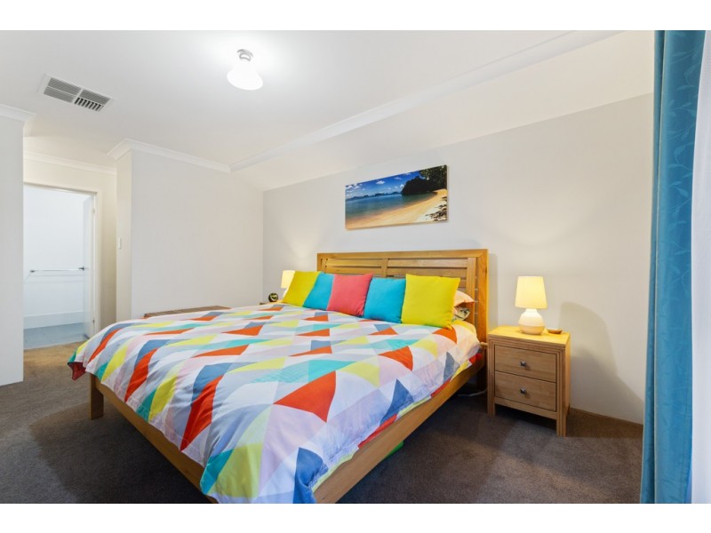 19 Binomial Way, Piara Waters WA 6112