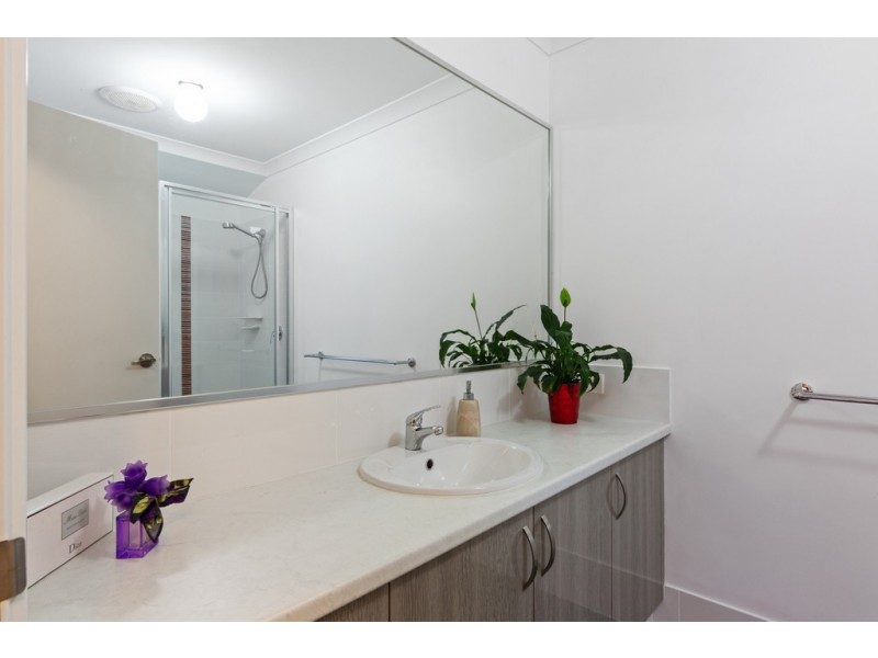 19 Binomial Way, Piara Waters WA 6112