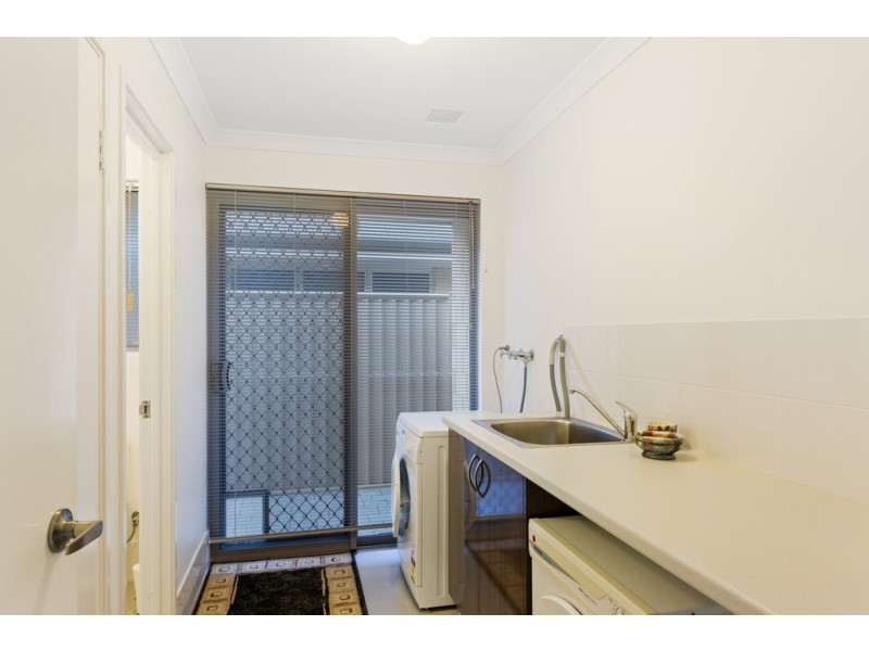 19 Binomial Way, Piara Waters WA 6112