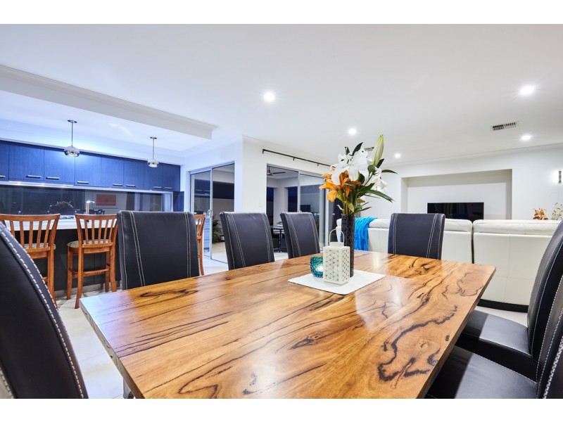 26 Wanstead Street, North Coogee WA 6163