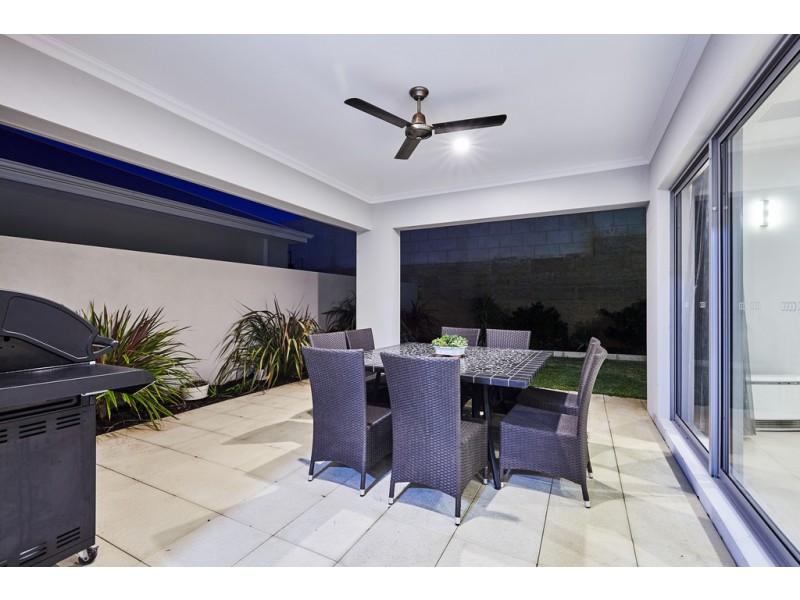 26 Wanstead Street, North Coogee WA 6163