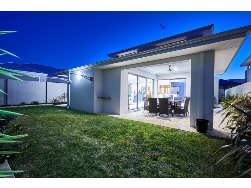 26 Wanstead Street, North Coogee WA 6163