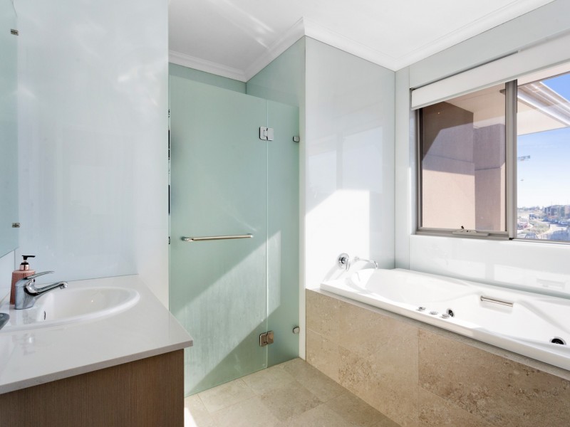 45 Pantheon Avenue, North Coogee WA 6163