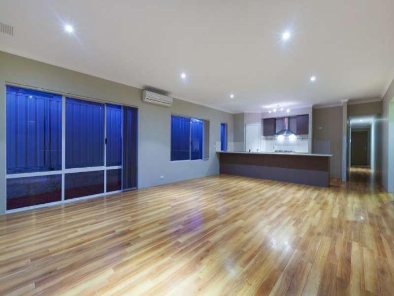 13 Dewsbury Drive, Bertram WA 6167