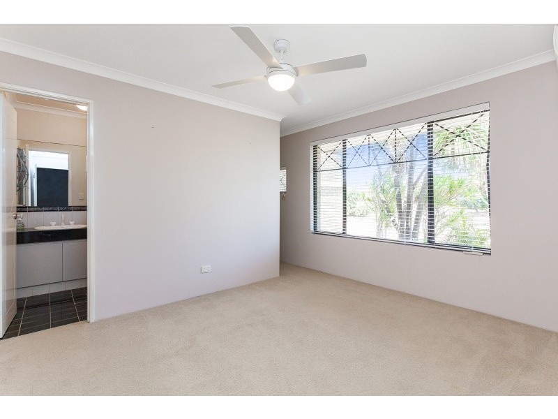 1 Petal Court, Munster WA 6166