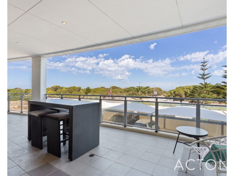 1/52 Rollinson Road, North Coogee WA 6163