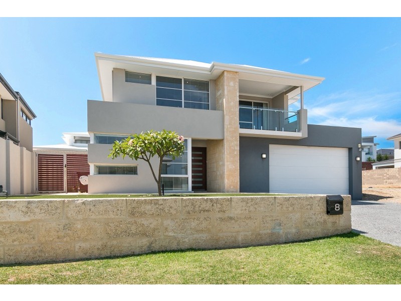 8 Lullworth Terrace, North Coogee WA 6163