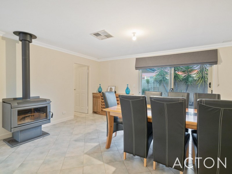 5 Moresby Close, Bibra Lake WA 6163