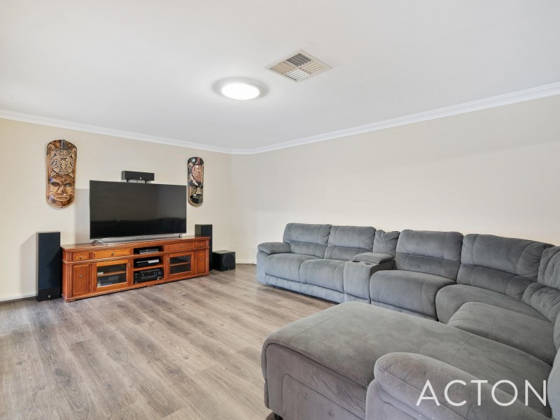 5 Moresby Close, Bibra Lake WA 6163
