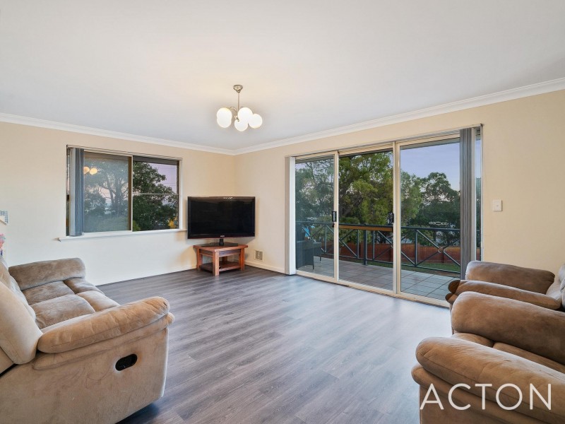 5 Moresby Close, Bibra Lake WA 6163