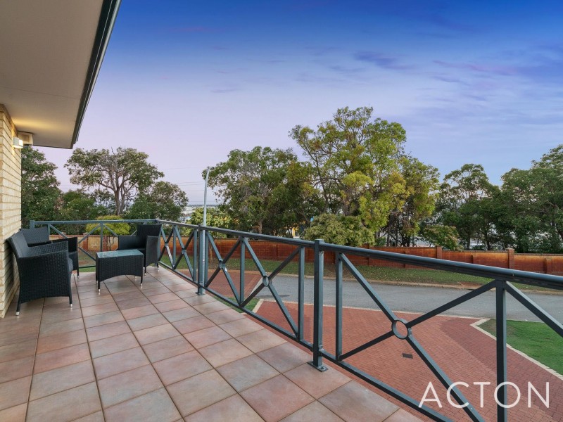 5 Moresby Close, Bibra Lake WA 6163