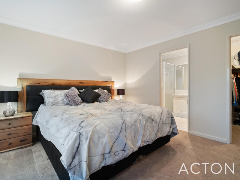 5 Moresby Close, Bibra Lake WA 6163