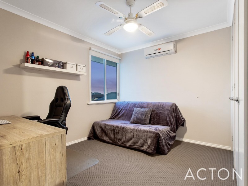 6 Richmond Entrance, Success WA 6164