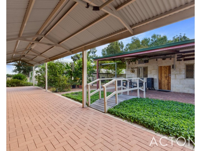 224 Duckpond Road, Wellard WA 6170
