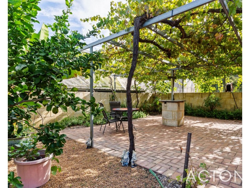 224 Duckpond Road, Wellard WA 6170