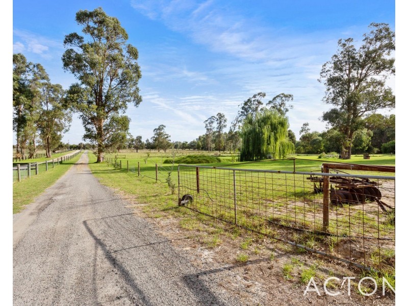 224 Duckpond Road, Wellard WA 6170