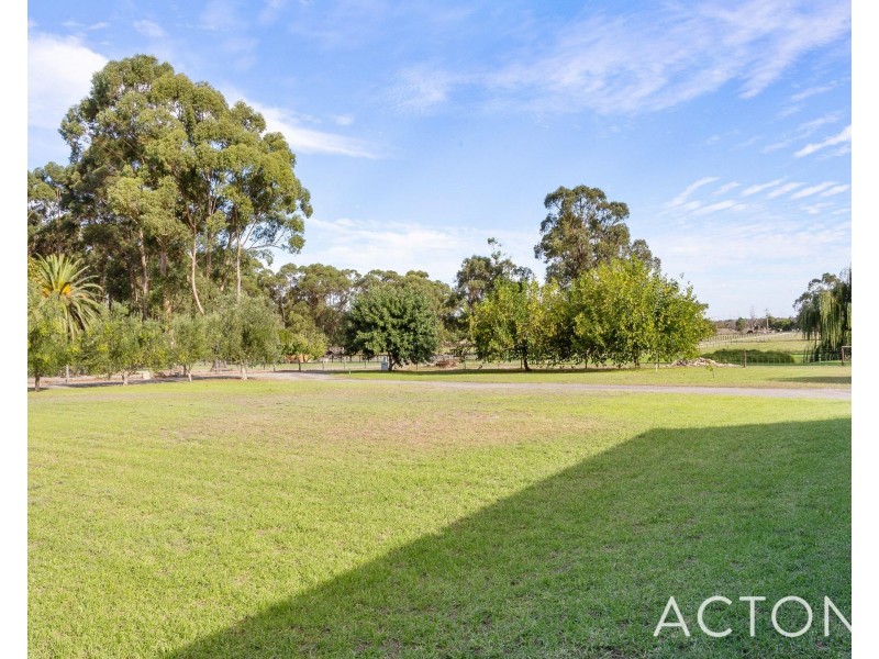 224 Duckpond Road, Wellard WA 6170