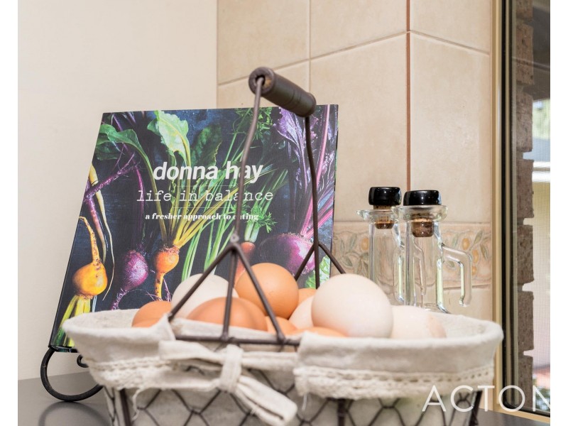 224 Duckpond Road, Wellard WA 6170