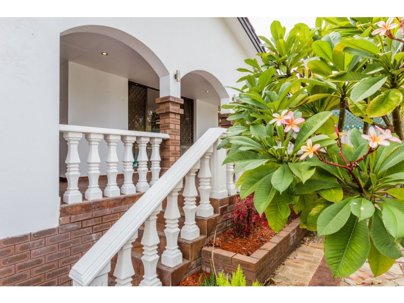 17 Thackeray Street, Spearwood WA 6163