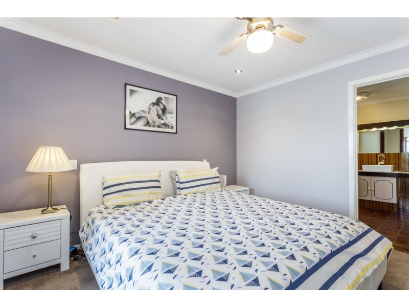 17 Thackeray Street, Spearwood WA 6163