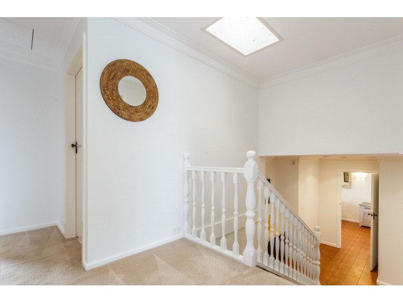 17 Thackeray Street, Spearwood WA 6163