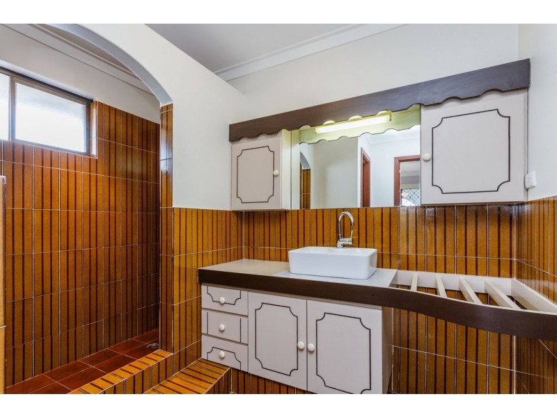 17 Thackeray Street, Spearwood WA 6163