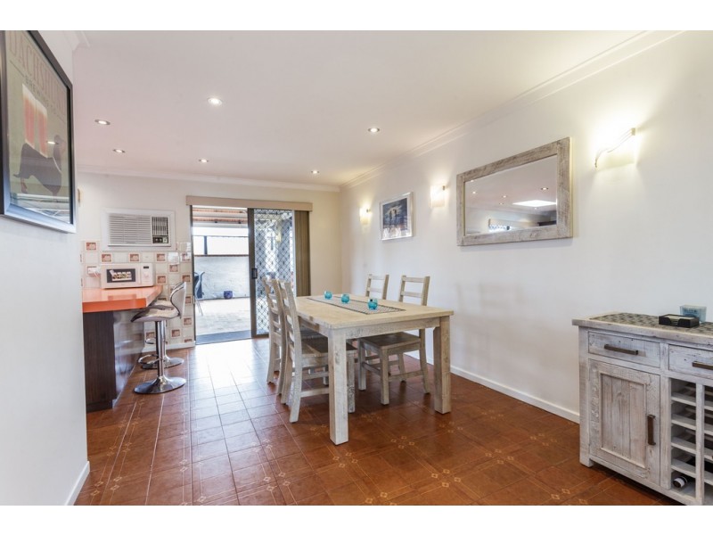 17 Thackeray Street, Spearwood WA 6163