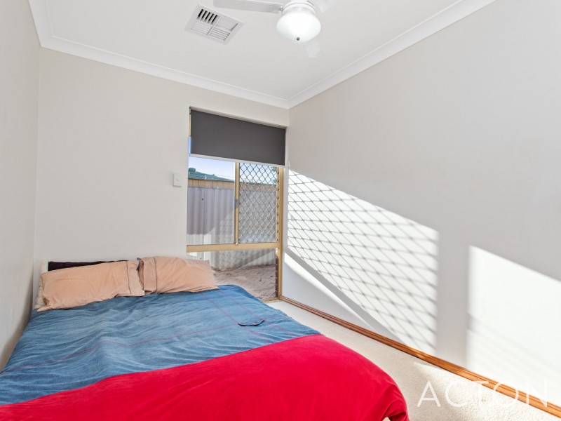 6 Pelican Ramble, Yangebup WA 6164