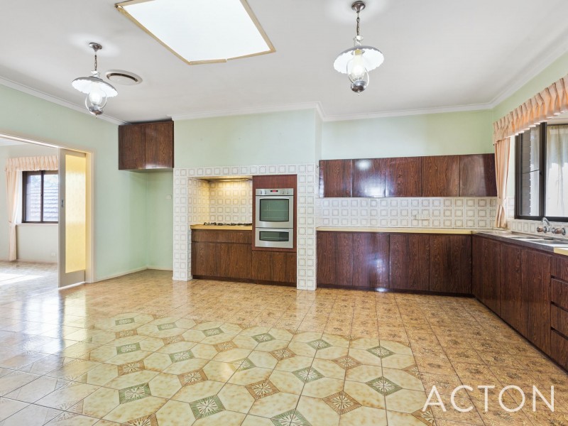 60 Sewell Street, East Fremantle WA 6158