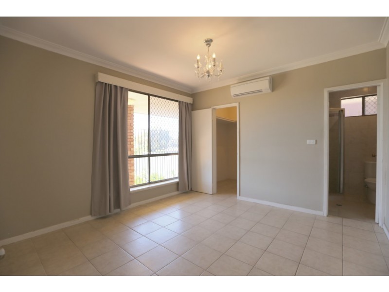 19 Sparrow Street, Spearwood WA 6163