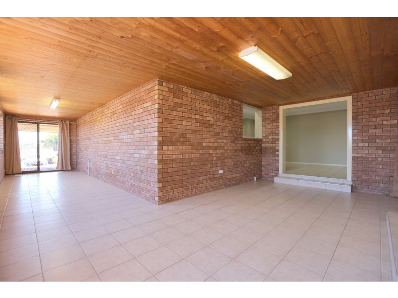 19 Sparrow Street, Spearwood WA 6163