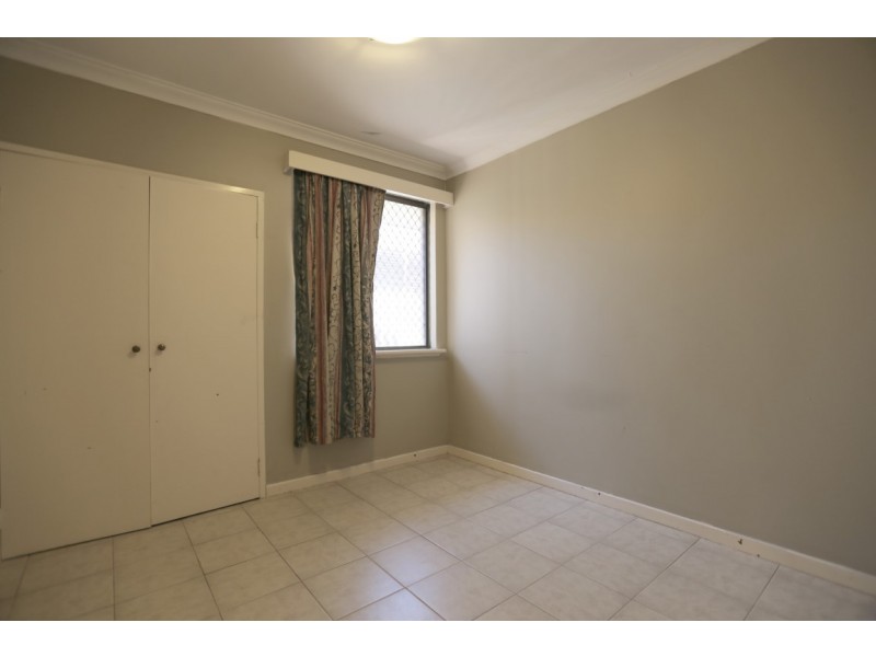 19 Sparrow Street, Spearwood WA 6163